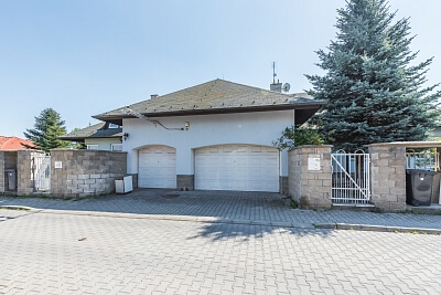 Za Špejcharem, Horoměřice - Praha-západ | Prodej, Rodinný dům, 346 m²
