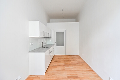 Na Výšinách, Bubeneč - Praha 7 | Pronájem, Byt 1+kk, 20 m²