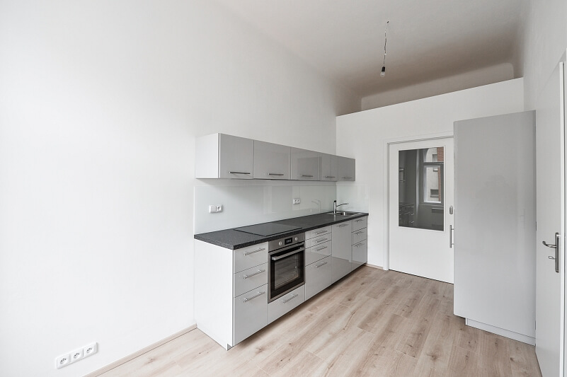 Na Výšinách, Bubeneč - Praha 7 | Pronájem, Byt 2+kk, 35 m²