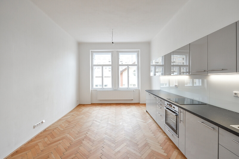 Na Výšinách, Bubeneč - Prague 7 | Rent, Apartment One-bedroom (2+1), 80 m²