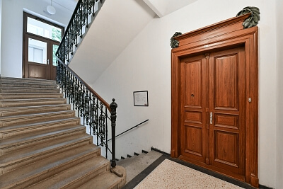 Na Výšinách, Bubeneč - Prague 7 | Rent, Apartment One-bedroom (2+1), 80 m²