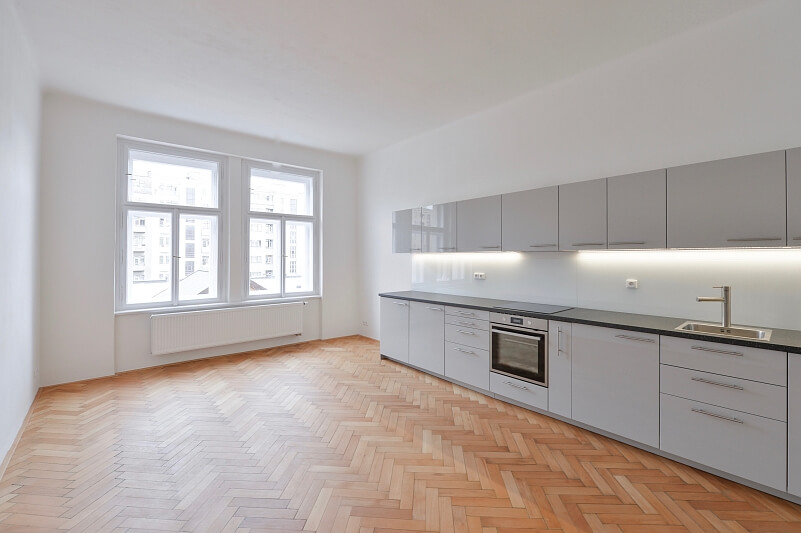 Na Výšinách, Bubeneč - Prague 7 | Rent, Apartment One-bedroom (2+1), 82 m²
