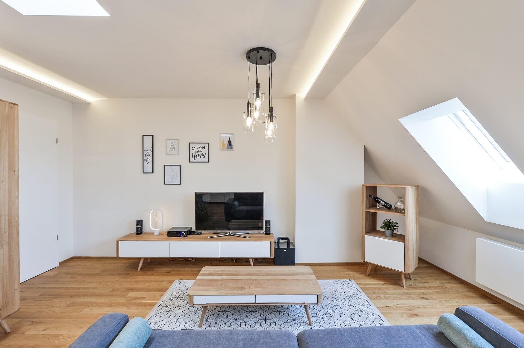 Radhošťská, Žižkov - Prague 3 | Rent, Apartment One-bedroom (2+kk), 88 m²