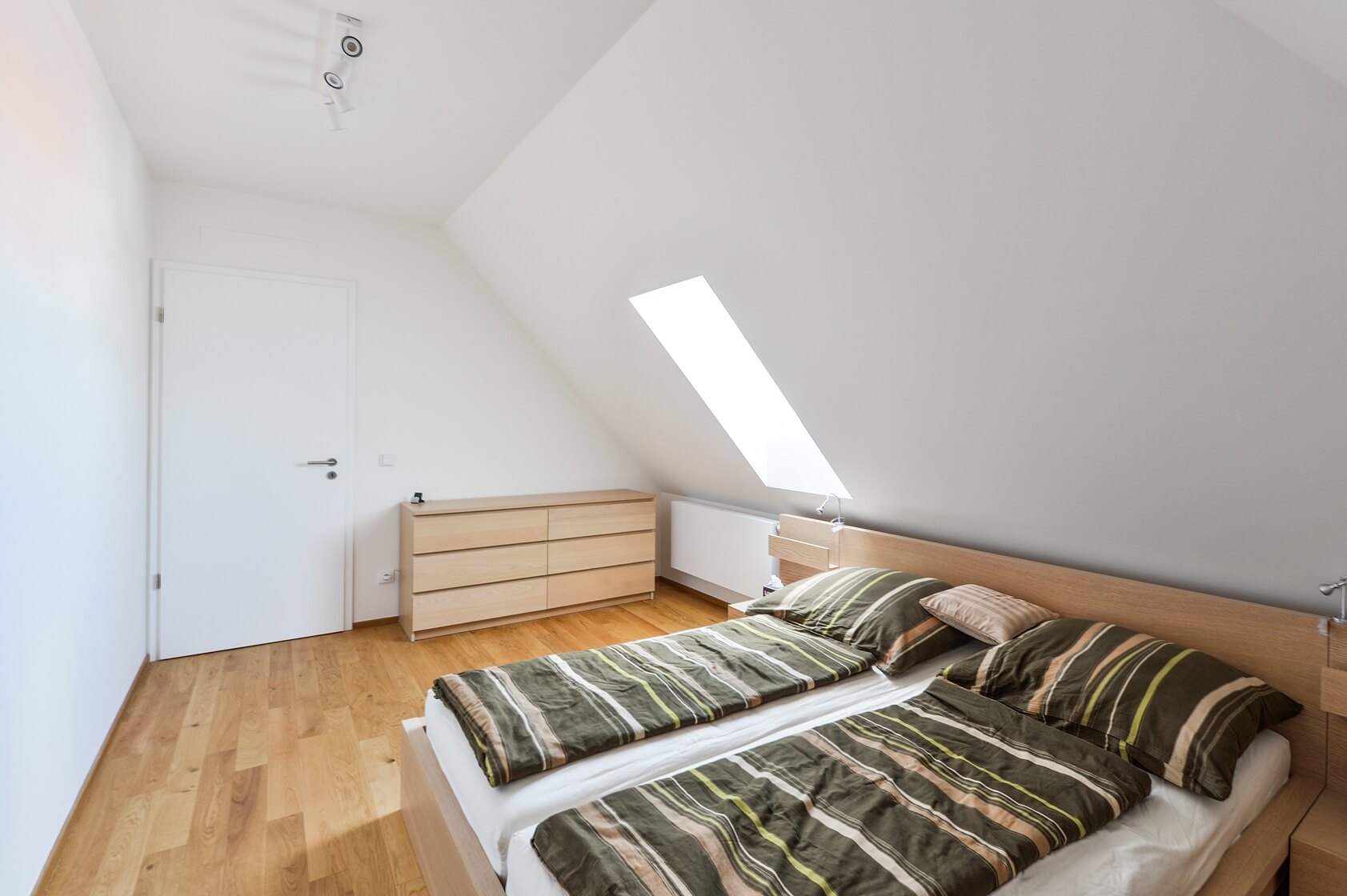 Radhošťská, Žižkov - Praha 3 | Pronájem, Byt 2+kk, 88 m²