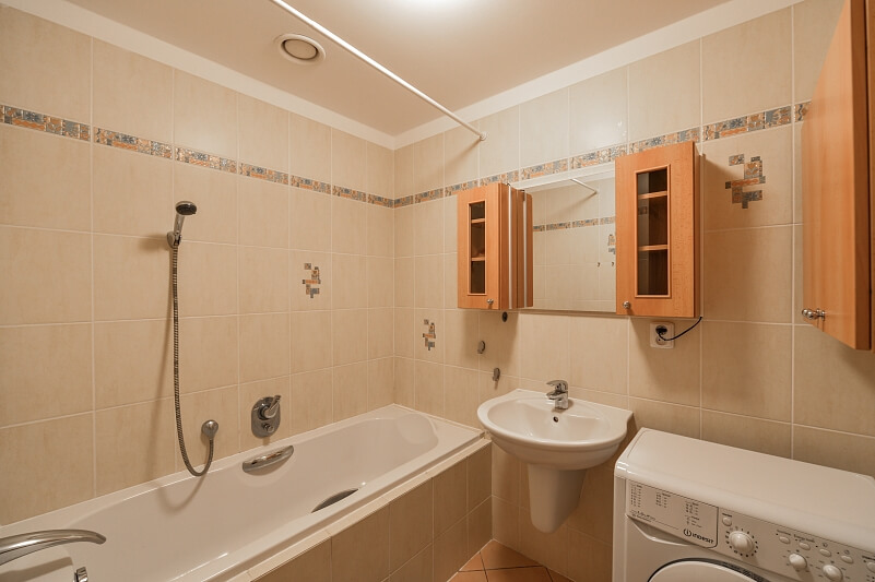 Nepilova, Vysočany - Prague 9 | Rent, Apartment One-bedroom (2+kk), 50 m²