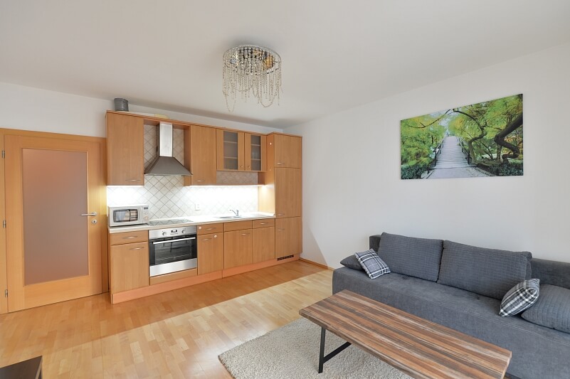 Nepilova, Vysočany - Praha 9 | Pronájem, Byt 2+kk, 50 m²