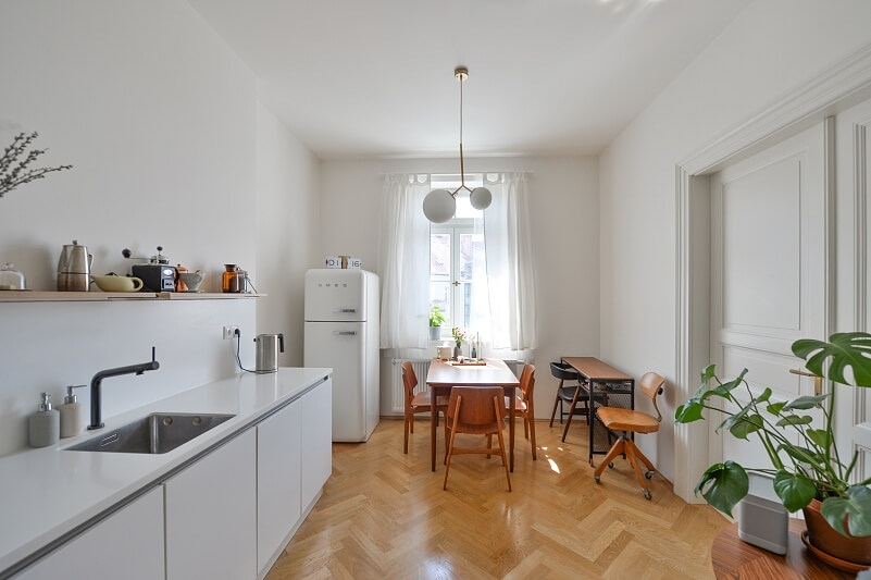 Korunovační, Bubeneč - Prague 7 | Rent, Apartment One-bedroom (2+kk), 47 m²