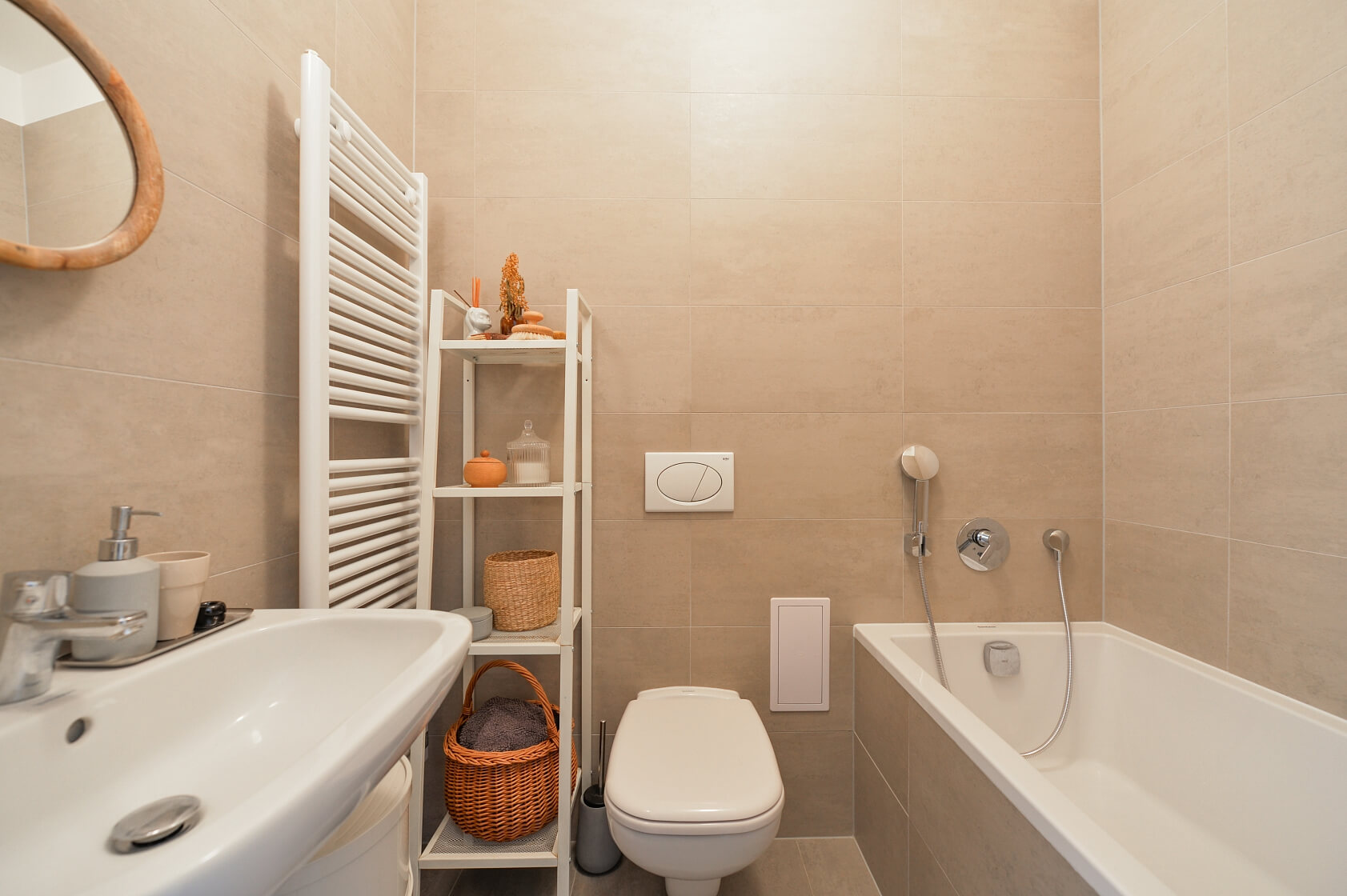 Korunovační, Bubeneč - Praha 7 | Pronájem, Byt 2+kk, 47 m²