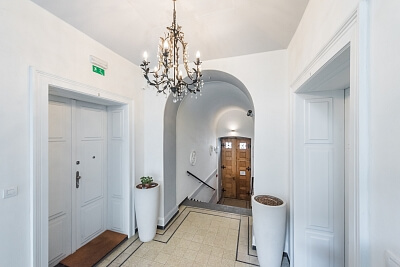 Kroftova, Smíchov - Prague 5 | Sale, Apartment Two-bedroom (3+kk), 77 m²