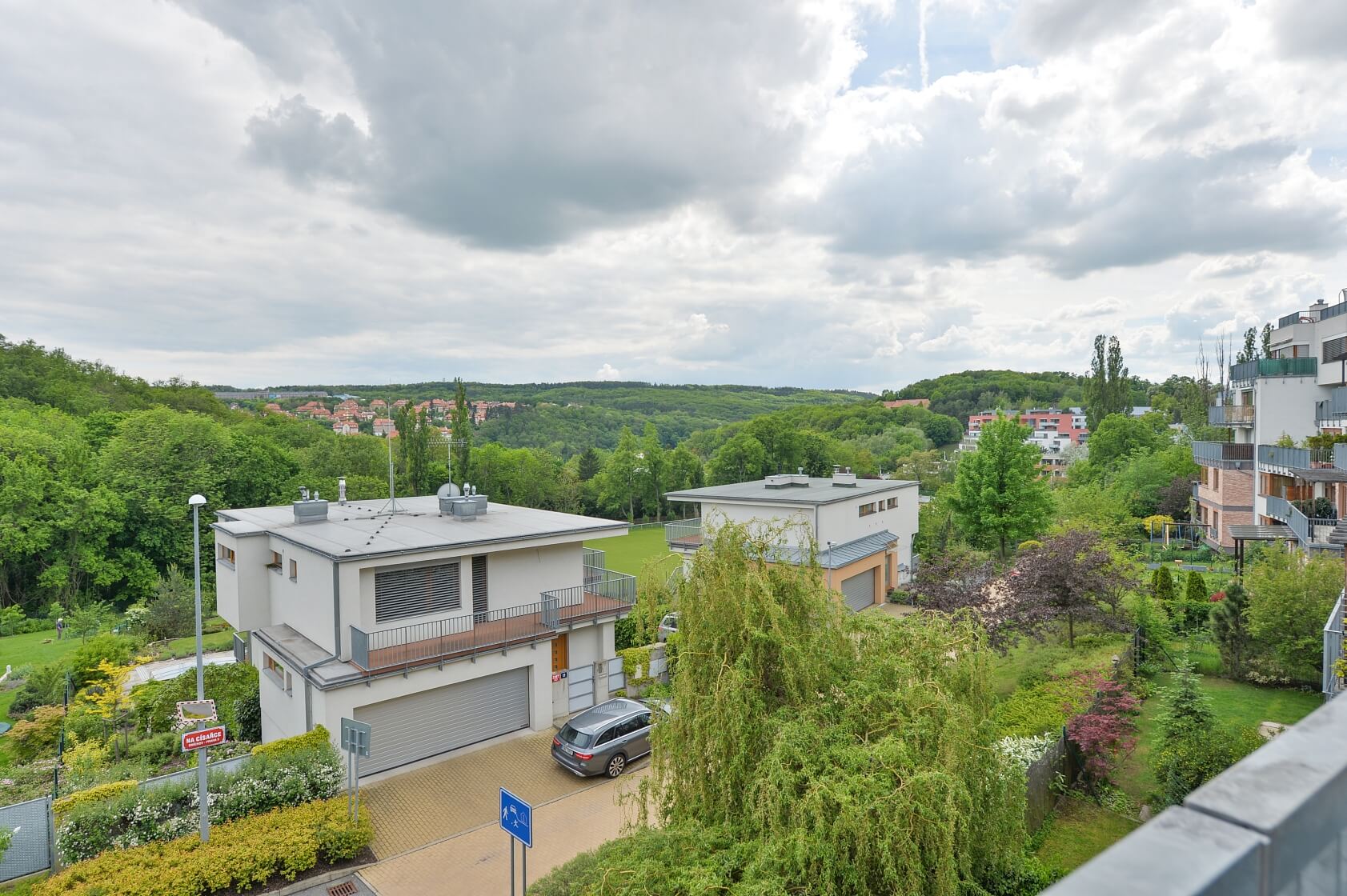 Na Císařce, Smíchov - Prague 5 | Rent, Apartment Two-bedroom (3+kk), 142 m²