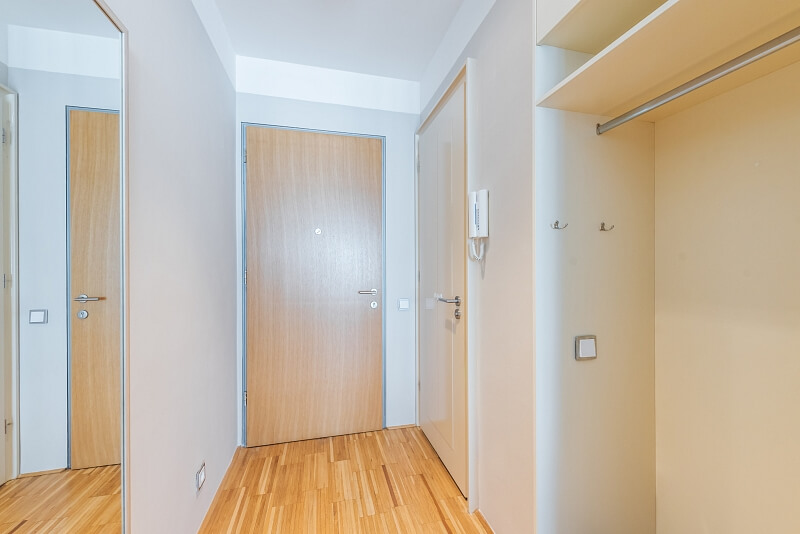 Rohanské nábřeží, Karlín - Praha 8 | Pronájem, Byt 2+kk, 61 m²