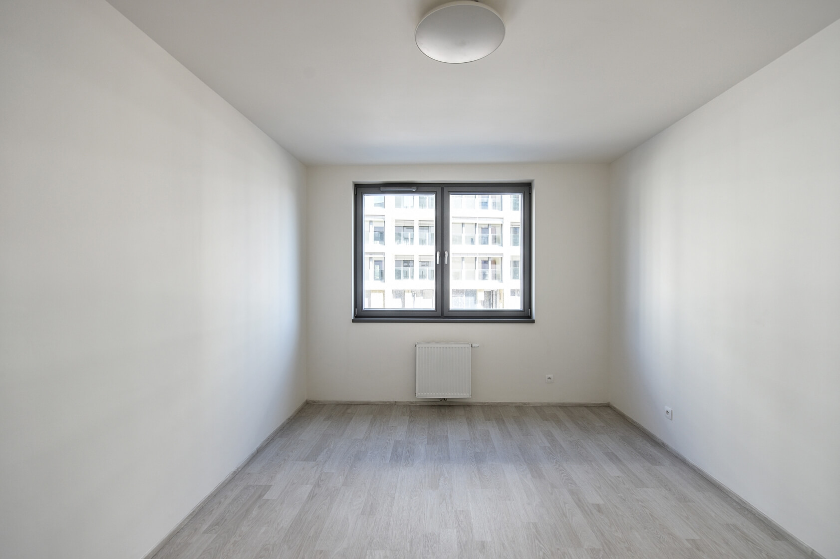 U Mlýnského kanálu, Karlín - Praha 8 | Pronájem, Byt 3+kk, 85 m²