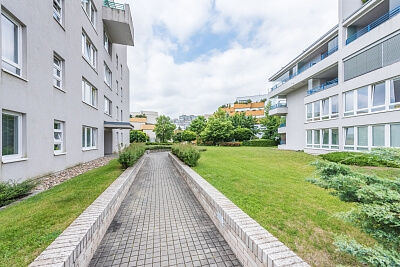 Klausova, Stodůlky - Praha 5 | Pronájem, Byt 4+kk, 185 m²