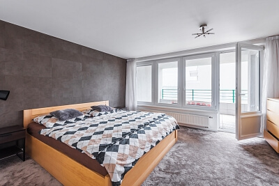 Klausova, Stodůlky - Prague 5 | Rent, Apartment Three-bedroom (4+kk), 185 m²