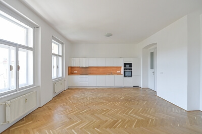 U Zvonařky, Vinohrady - Prague 2 | Rent, Apartment Three-bedroom (4+kk), 140 m²