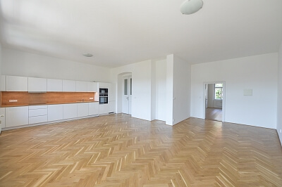 U Zvonařky, Vinohrady - Prague 2 | Rent, Apartment Three-bedroom (4+kk), 140 m²
