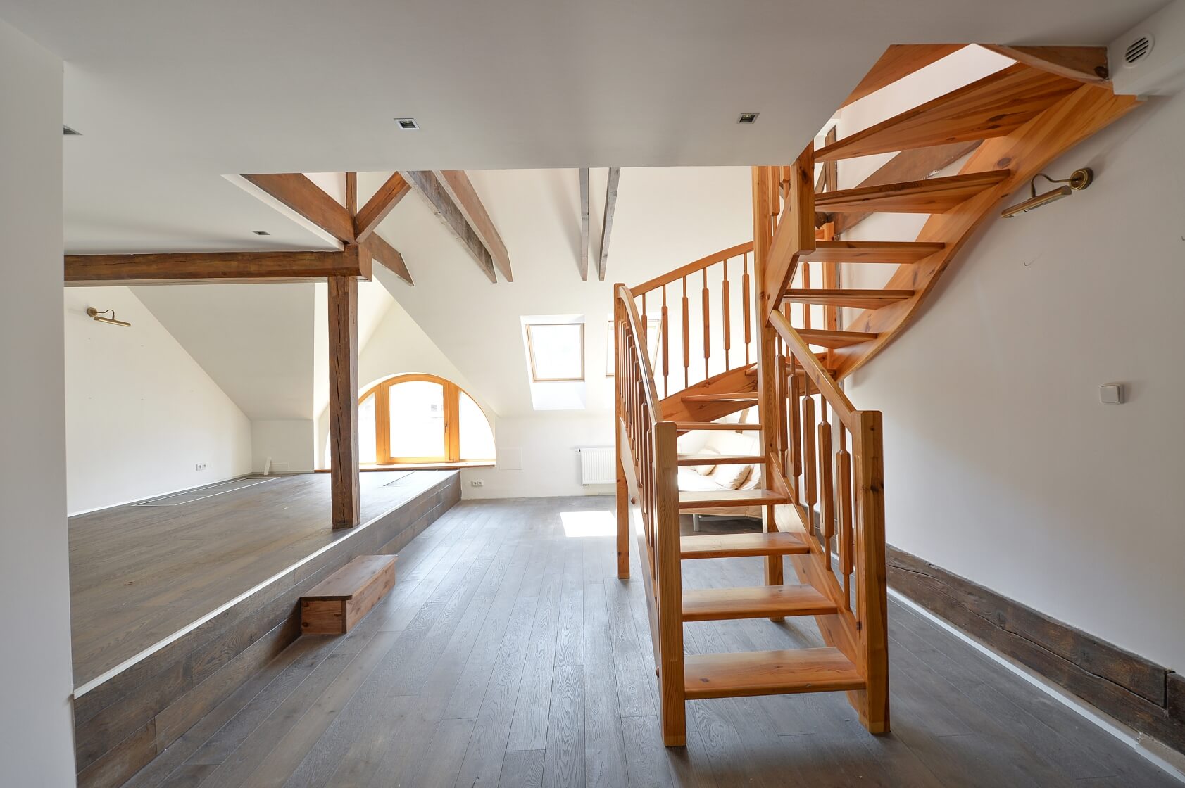 Mánesova, Vinohrady - Prague 2 | Rent, Apartment Three-bedroom (4+kk), 155 m²