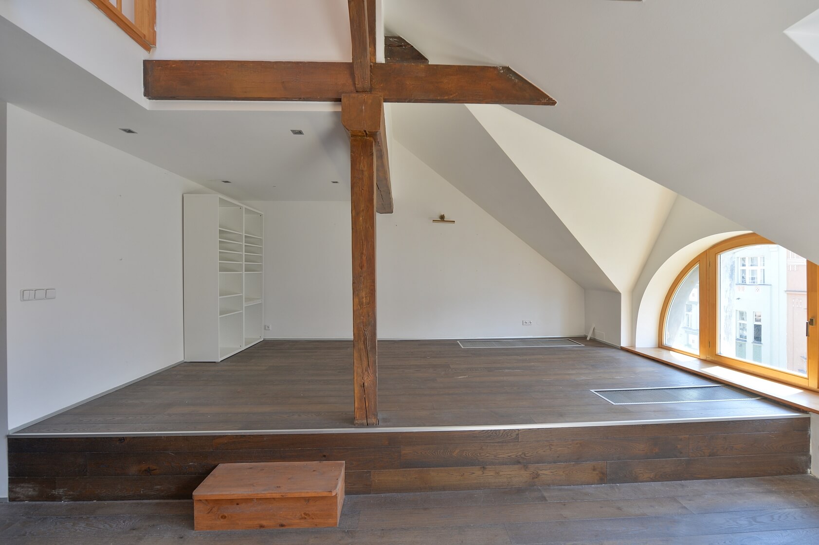 Mánesova, Vinohrady - Prague 2 | Rent, Apartment Three-bedroom (4+kk), 155 m²