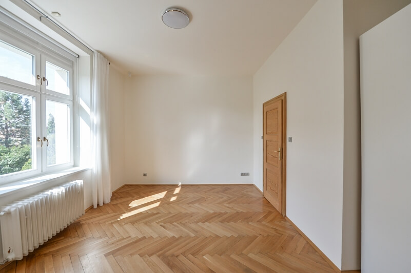 Hradešínská, Vinohrady - Prague 10 | Rent, Apartment Three-bedroom (4+1), 120 m²