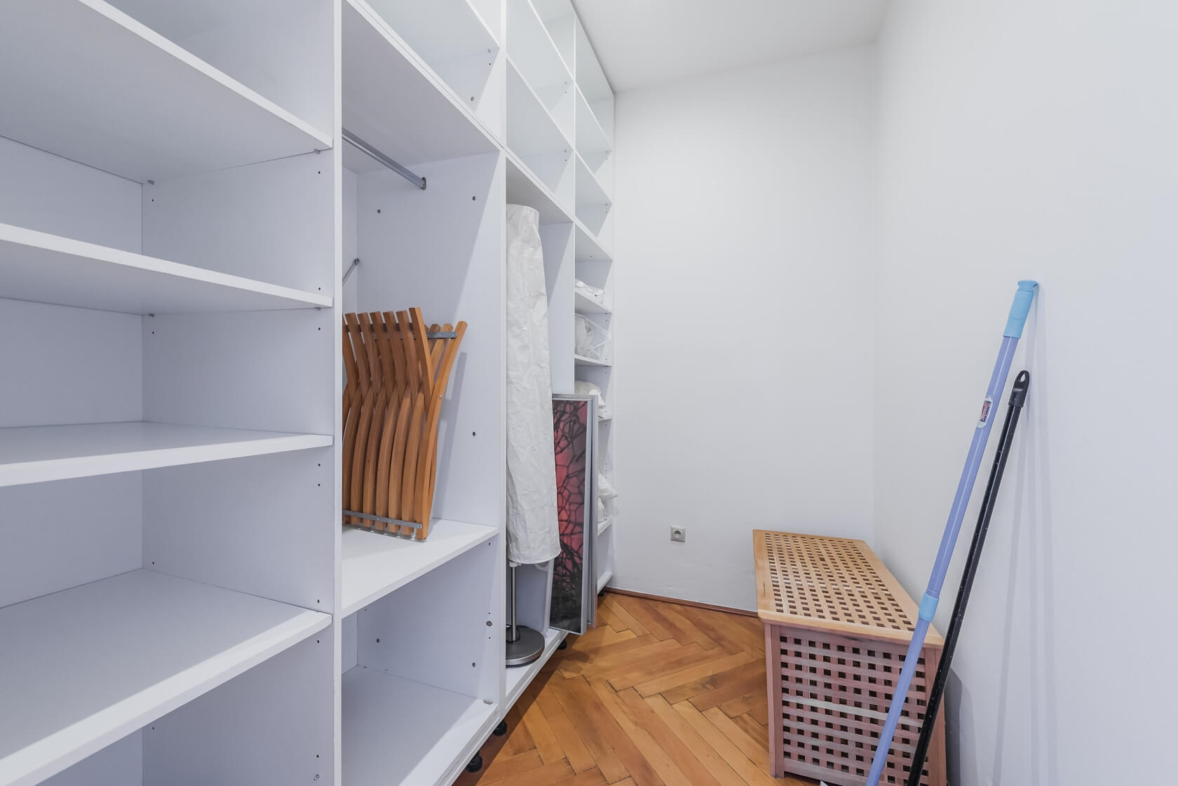 Na Václavce, Smíchov - Prague 5 | Rent, Apartment One-bedroom (2+kk), 75 m²