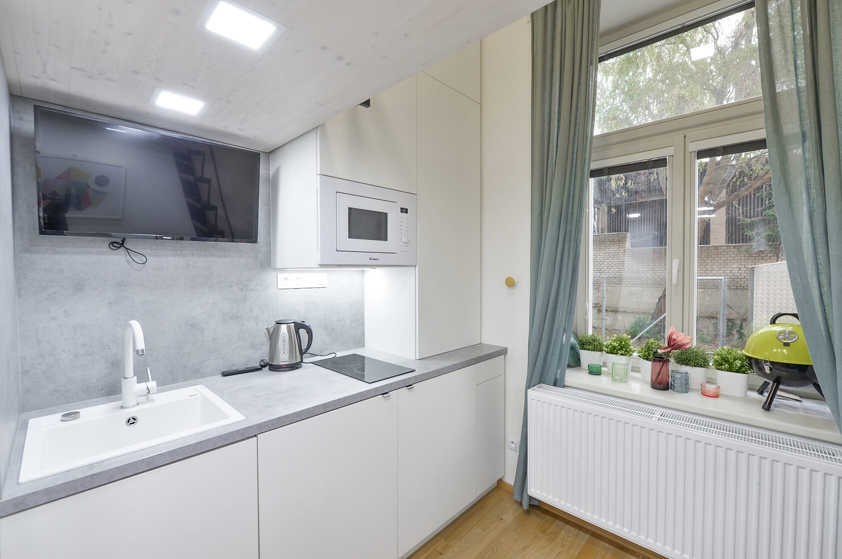 Baranova, Žižkov - Praha 3 | Pronájem, Byt 1+kk, 20 m²