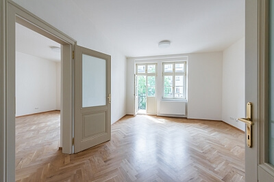 Myslíkova, Nové Město - Prague 2 | Rent, Apartment One-bedroom (2+kk), 70 m²