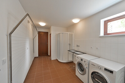 Libčice nad Vltavou, Libčice nad Vltavou - Praha-západ | Rent, House Five-bedroom (6+kk), 274 m²