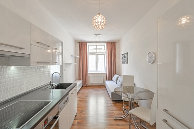 Rybalkova, Vinohrady - Praha 10 | Pronájem, Byt 2+kk, 37 m²