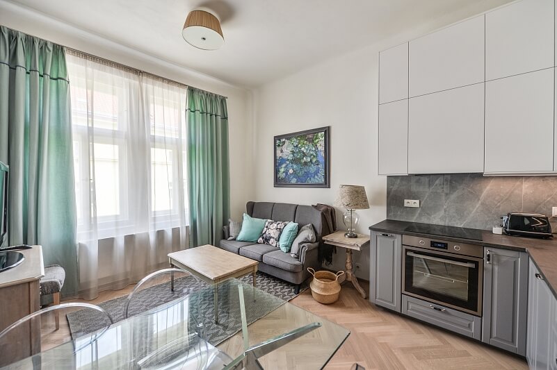 Holandská, Vršovice - Prague 10 | Rent, Apartment One-bedroom (2+kk), 47 m²