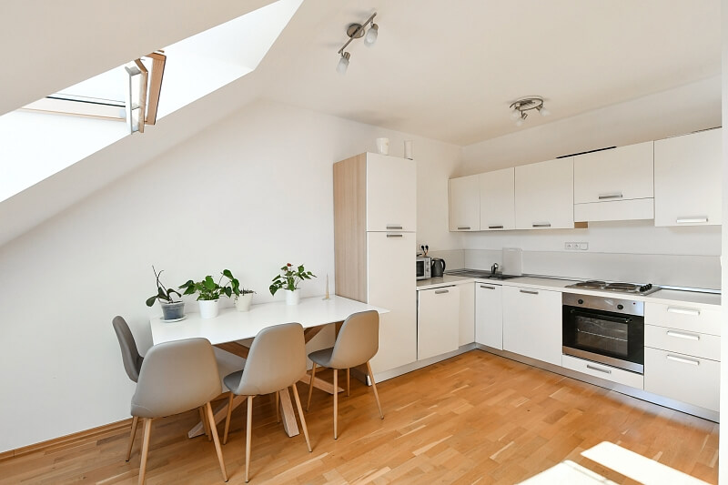 Čestmírova, Nusle - Prague 4 | Rent, Apartment One-bedroom (2+kk), 62 m²