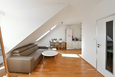 Čestmírova, Nusle - Prague 4 | Rent, Apartment One-bedroom (2+kk), 62 m²