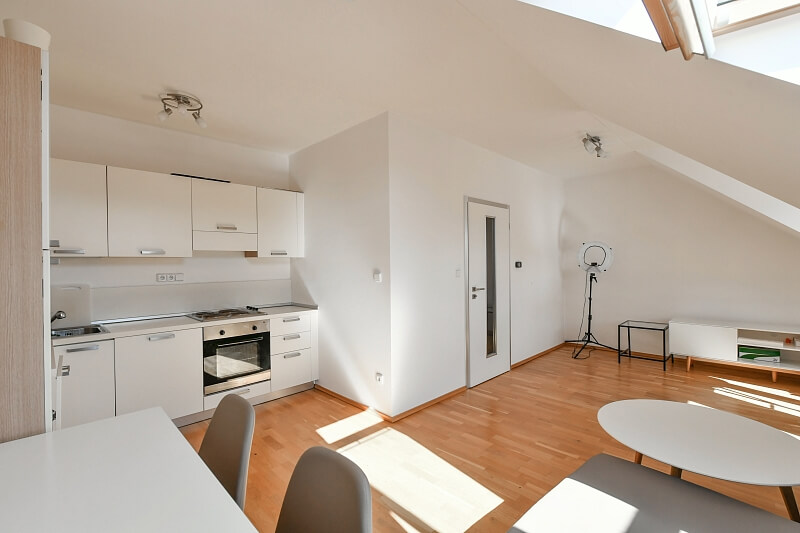Čestmírova, Nusle - Praha 4 | Pronájem, Byt 2+kk, 62 m²