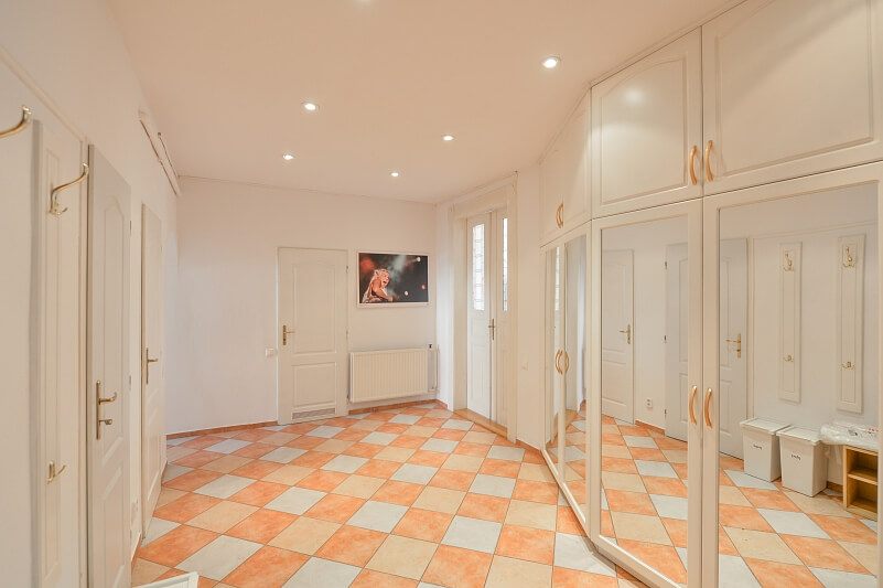 Dienzenhoferovy sady, Smíchov - Prague 5 | Rent, Apartment Two-bedroom (3+1), 121 m²