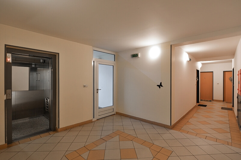 Kakosova, Řeporyje - Prague 5 | Sale, Apartment Two-bedroom (3+kk), 93 m²