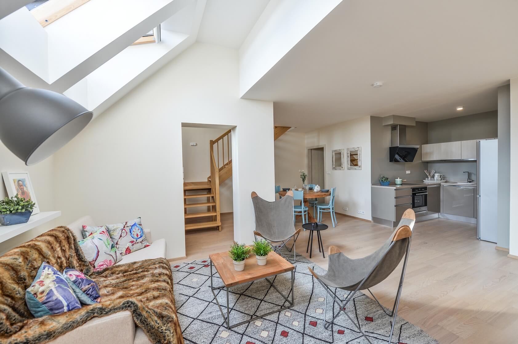 Štefánikova, Smíchov - Prague 5 | Rent, Apartment Three-bedroom (4+kk), 116 m²