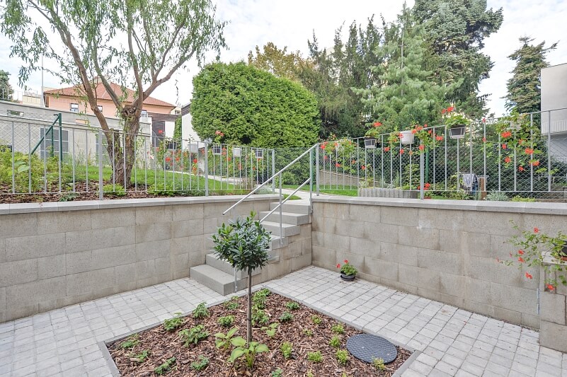 Za Kajetánkou, Břevnov - Prague 6 | Rent, Apartment One-bedroom (2+kk), 69 m²