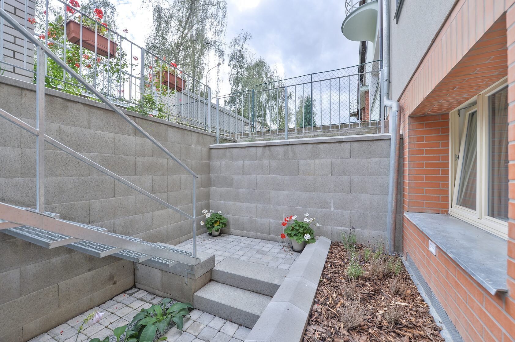 Za Kajetánkou, Břevnov - Prague 6 | Rent, Apartment One-bedroom (2+kk), 69 m²