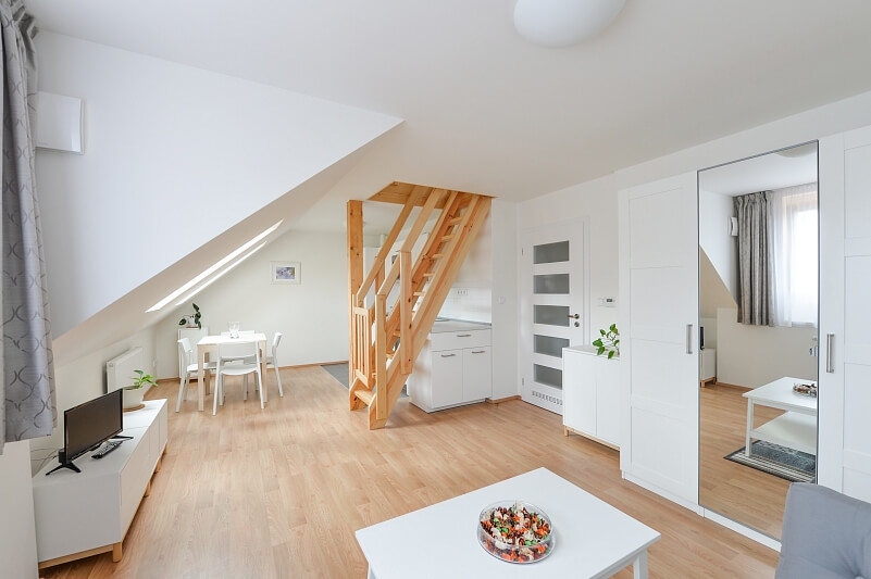 Za Kajetánkou, Břevnov - Prague 6 | Rent, Apartment One-bedroom (2+kk), 66 m²