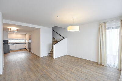 Honzíkova, Dolní Měcholupy - Prague 10 | Rent, House Three-bedroom (4+kk), 139 m²