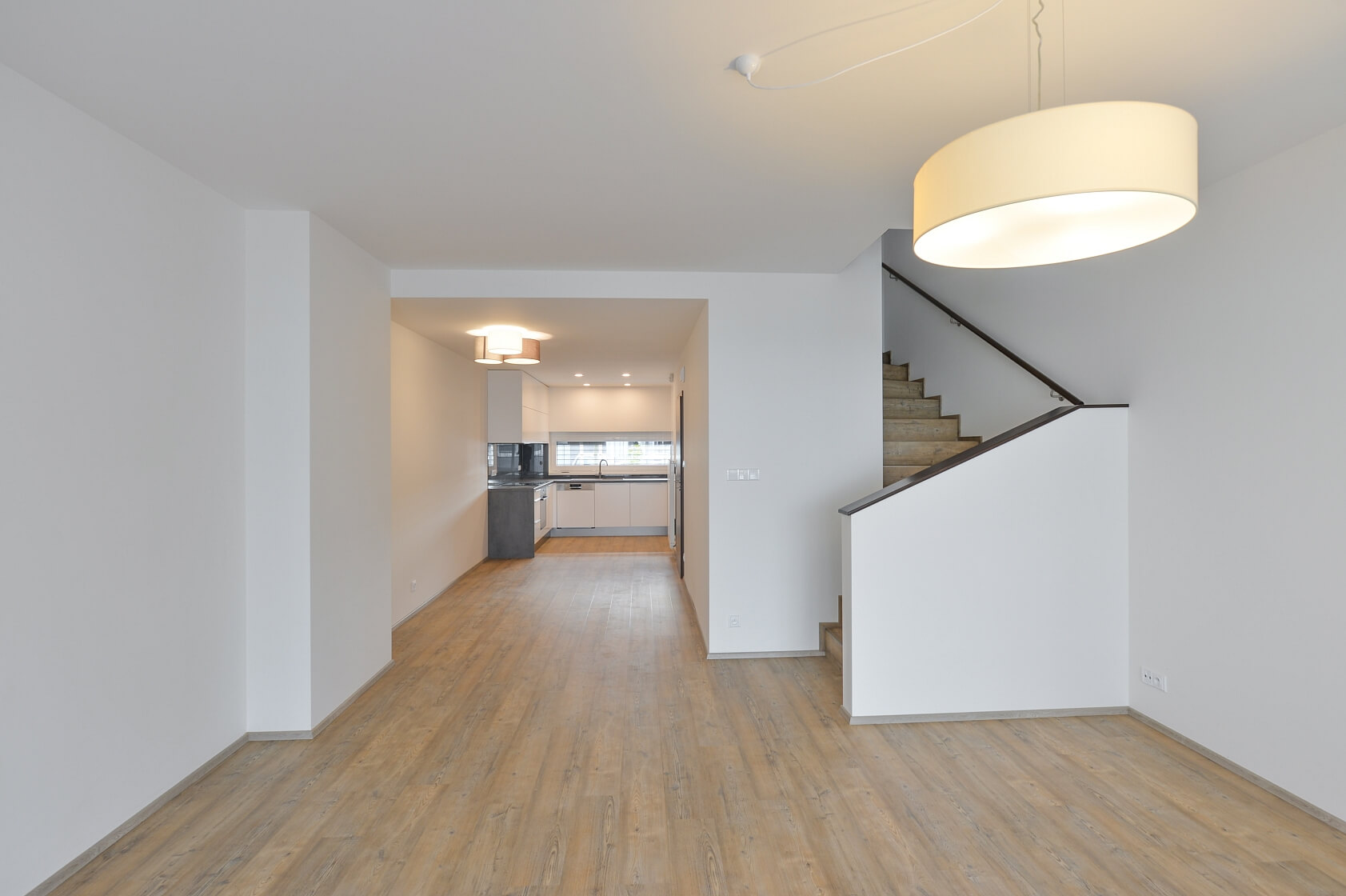 Honzíkova, Dolní Měcholupy - Praha 10 | Pronájem, Rodinný dům 4+kk, 139 m²