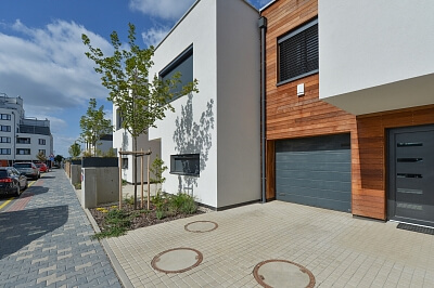 Honzíkova, Dolní Měcholupy - Prague 10 | Rent, House Three-bedroom (4+kk), 139 m²