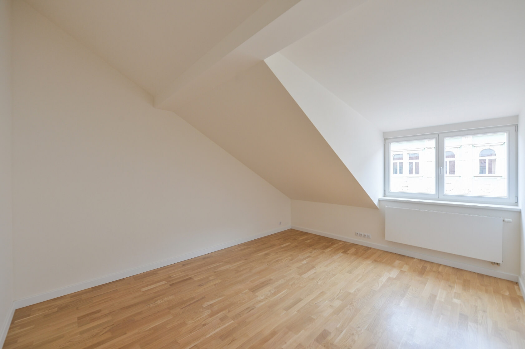 Řehořova, Žižkov - Prague 3 | Rent, Apartment Two-bedroom (3+kk), 88 m²