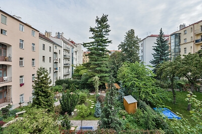 Budečská, Vinohrady - Prague 2 | Rent, Apartment Three-bedroom (4+kk), 128 m²