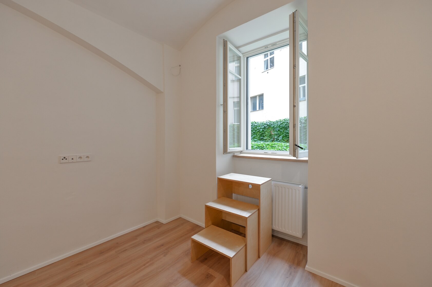 Bulharská, Vršovice - Prague 10 | Rent, Apartment One-bedroom (2+kk), 70 m²