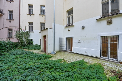 Bulharská, Vršovice - Prague 10 | Rent, Apartment One-bedroom (2+kk), 70 m²