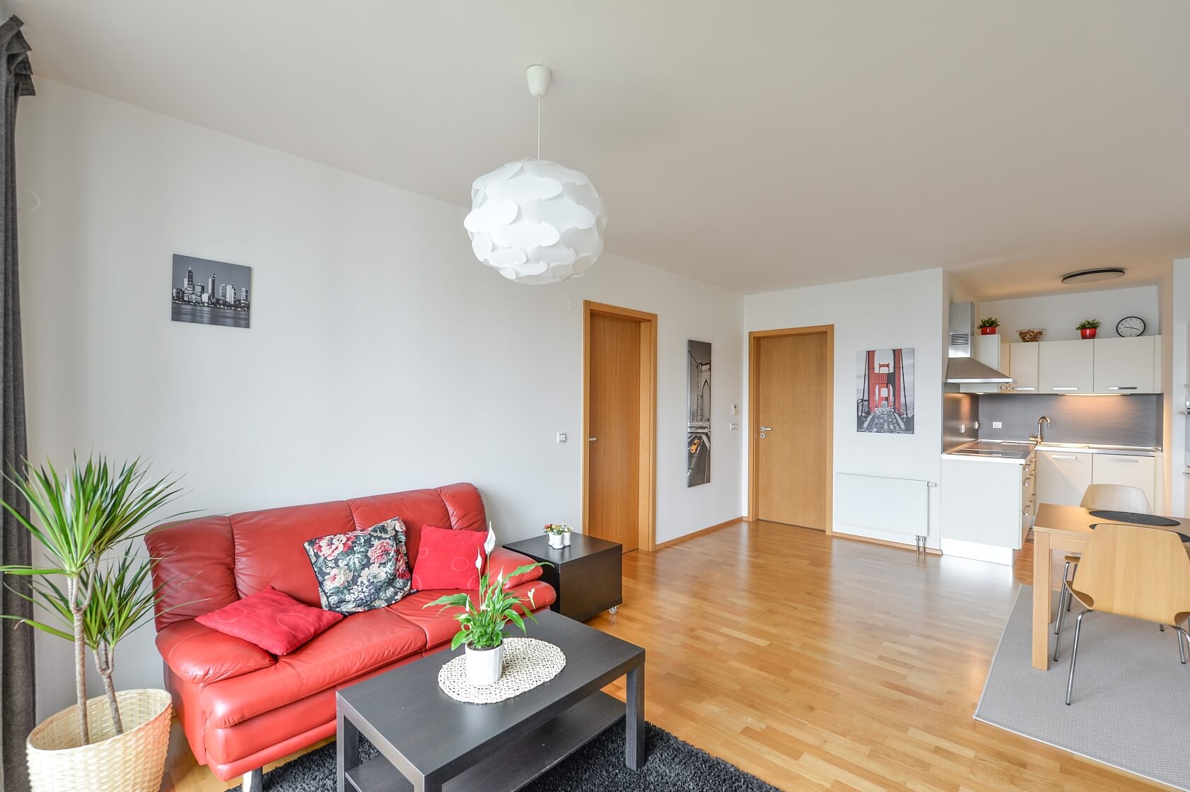 Křižíkova, Karlín - Praha 8 | Pronájem, Byt 2+kk, 62 m²