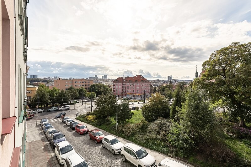 Holandská, Vršovice - Prague 10 | Rent, Apartment One-bedroom (2+kk), 70 m²
