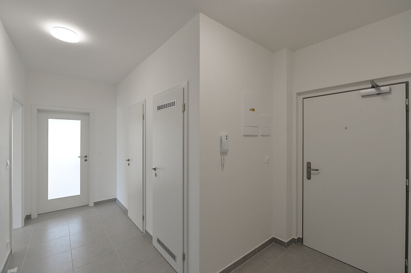 Zlochova, Modřany - Praha 4 | Pronájem, Byt 3+kk, 111 m²