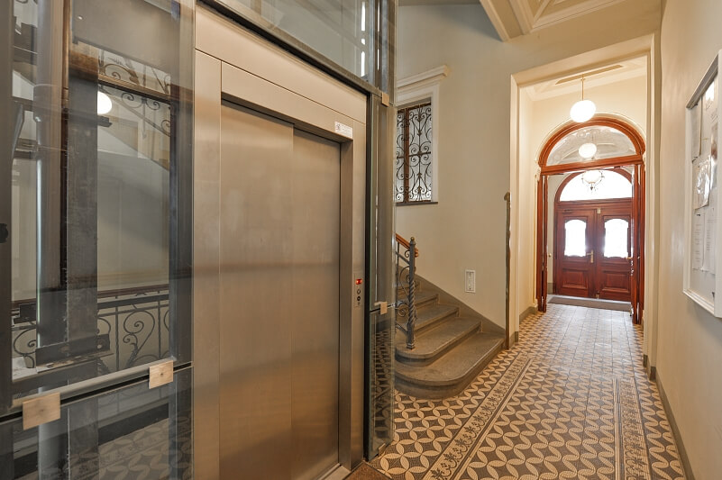 Zborovská, Malá Strana - Prague 5 | Rent, Apartment One-bedroom (2+1), 90 m²