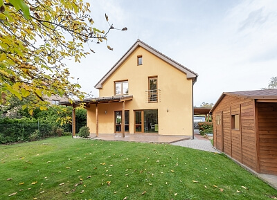 Vančurova, Čelákovice - Praha-východ | Sale, House Five-bedroom (6+kk), 289 m²